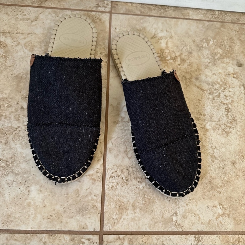 NEW Havaianas Black Mule Espadrilles NEW Size 7 - Picture 1 of 8